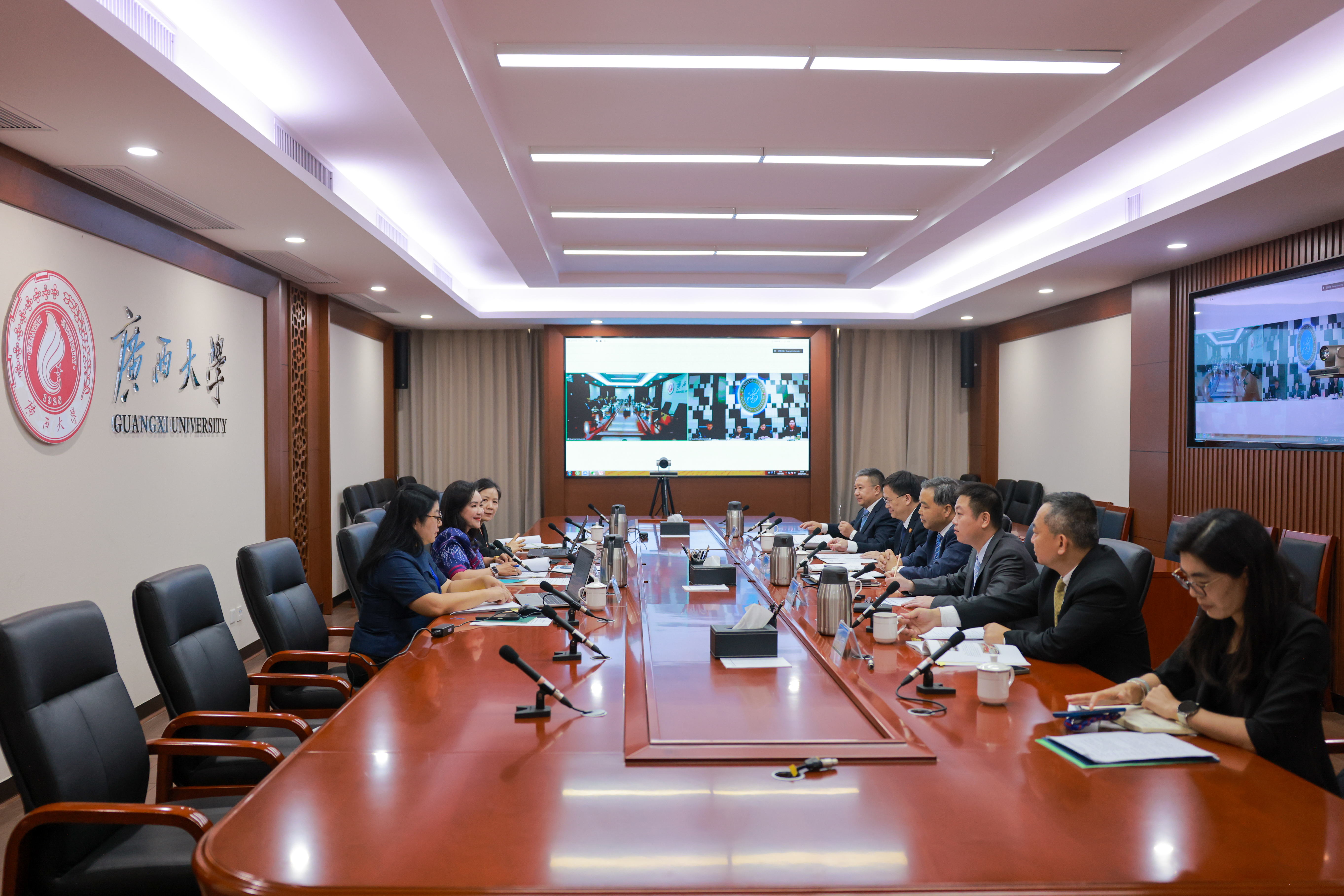                 我校共建的素攀孔子学院召开2026年理事会（2026-05-01）