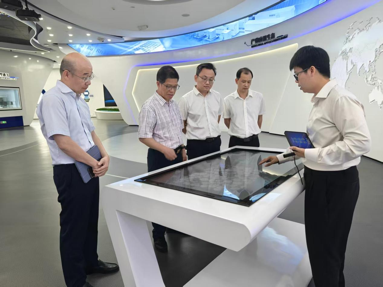                 校领导赴钦州、北海调研选调生工作并开展访企拓岗（2026-04-11）