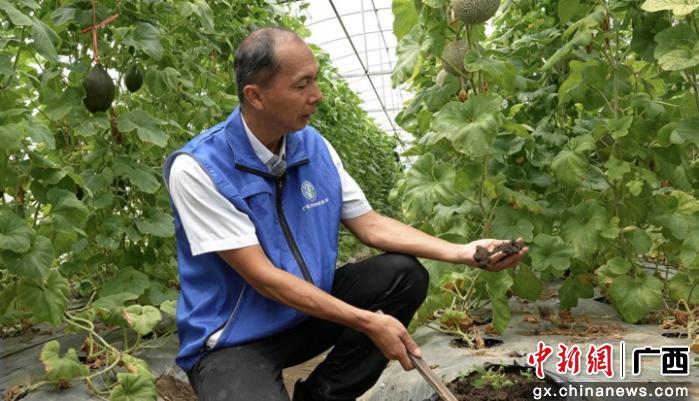1EE70