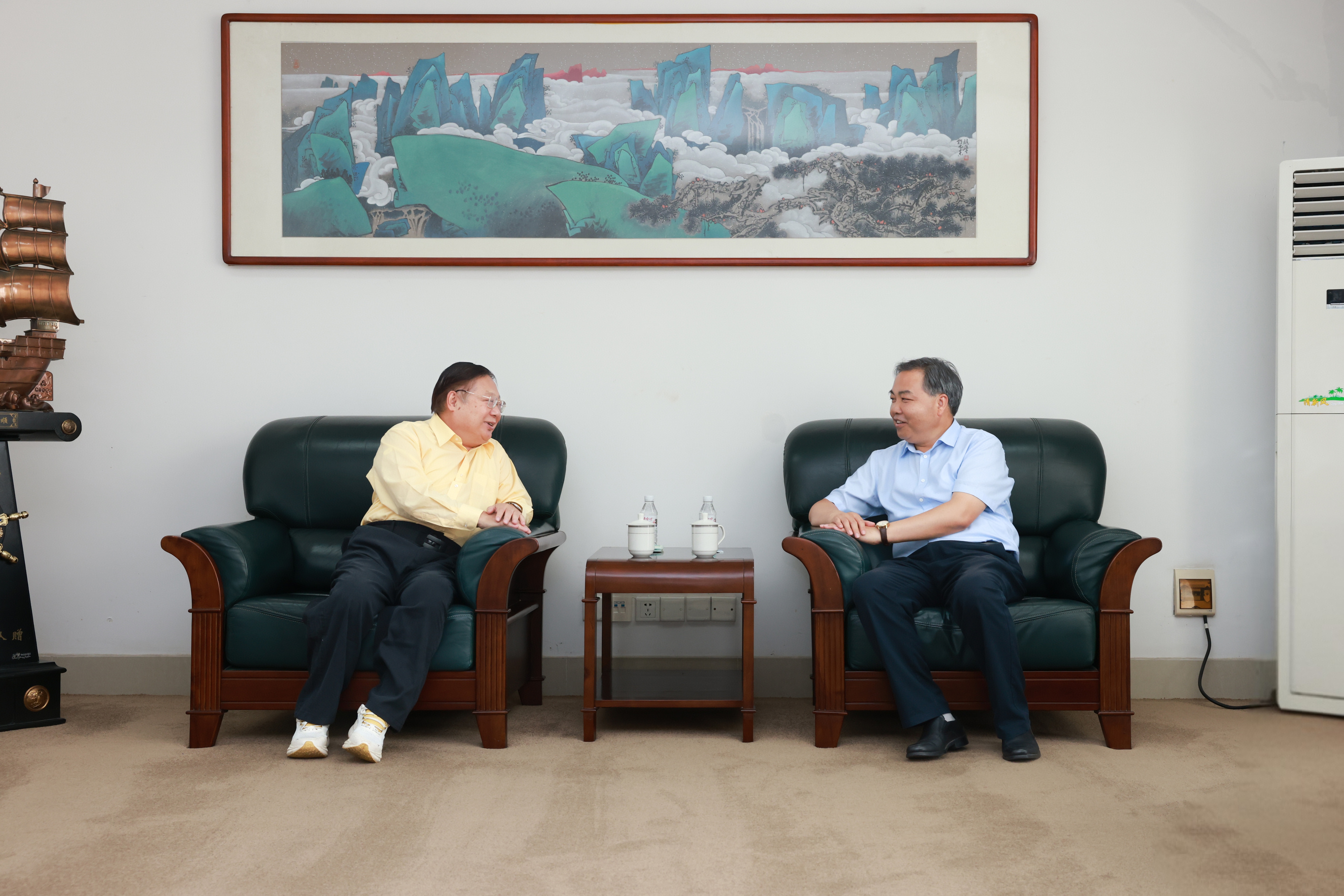                 我校77级新闻学专业校友李湛军做客君武大讲坛（2026-09-24）