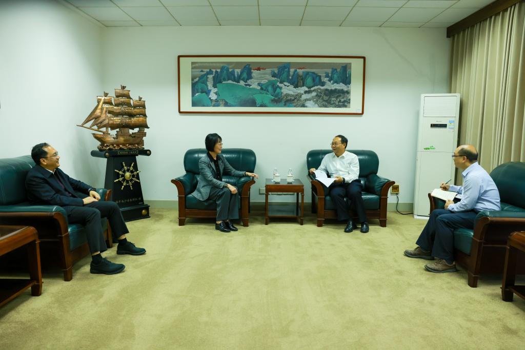                 自治区住房城乡建设厅到校调研交流（2025-12-12）